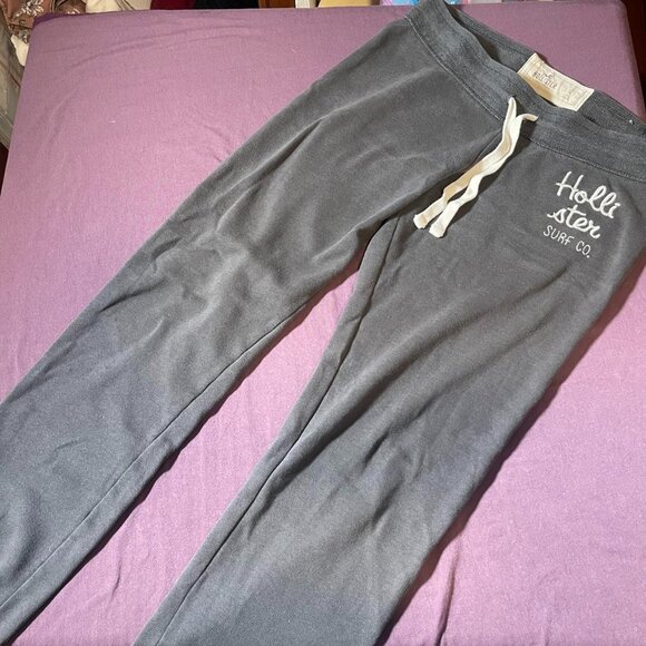 Hollister Y2K Low Rise Sweat Pants in Graphite Gray - Size Small Loungewear - Picture 1 of 8